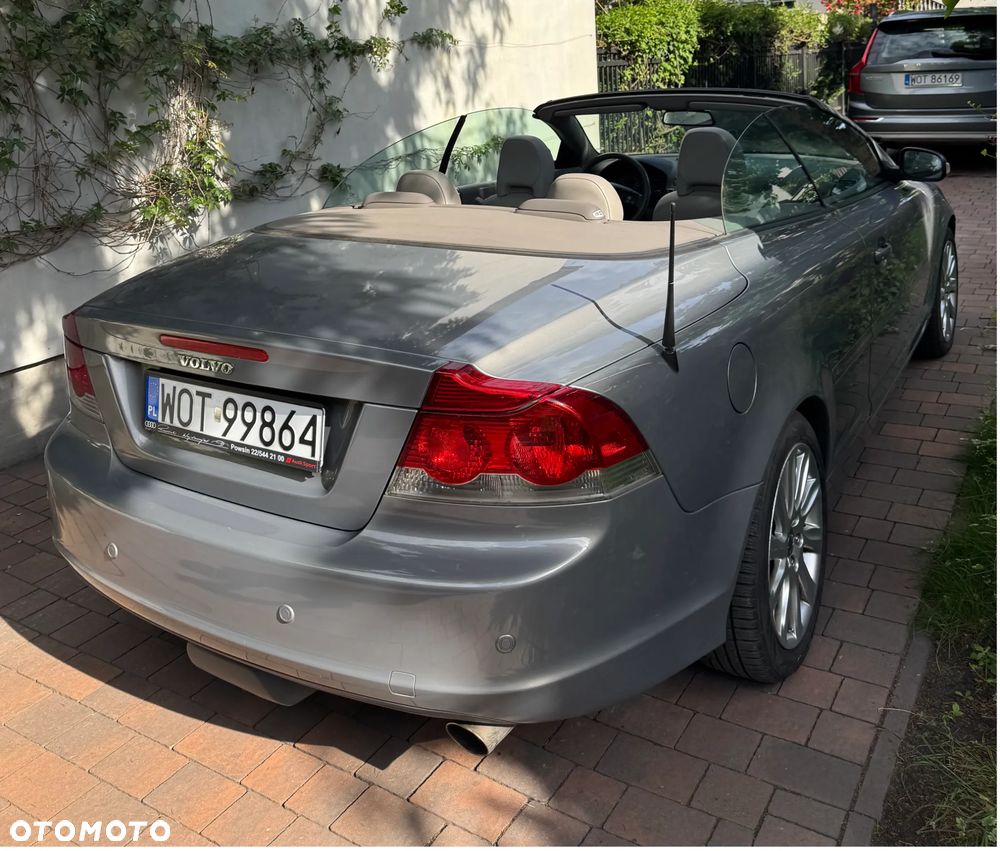 Volvo C70 2.4D5 Summum - 4