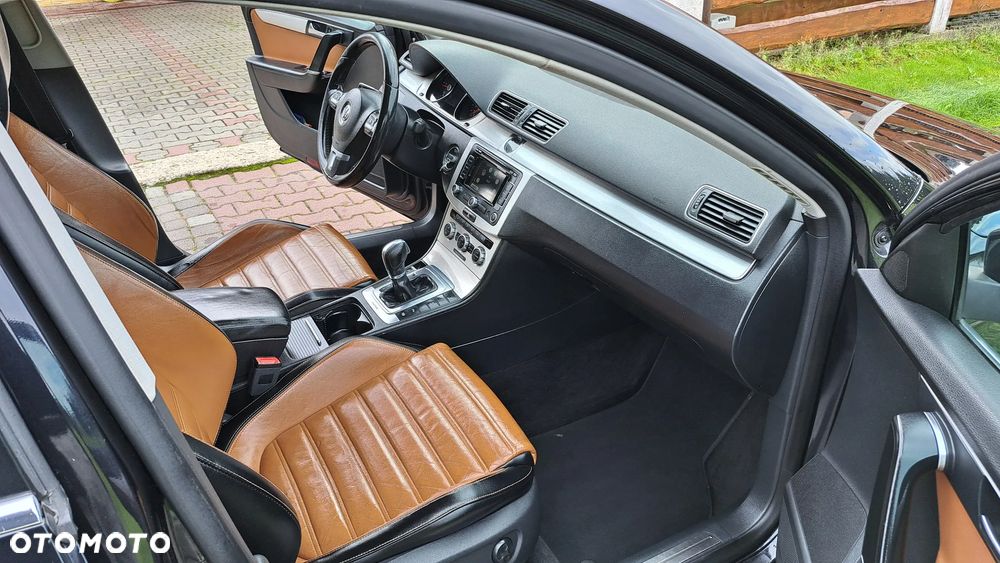 Volkswagen Passat 2.0 TDI 4Mot Highline DSG - 21