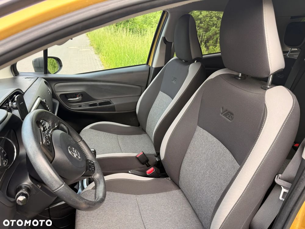 Toyota Yaris - 8