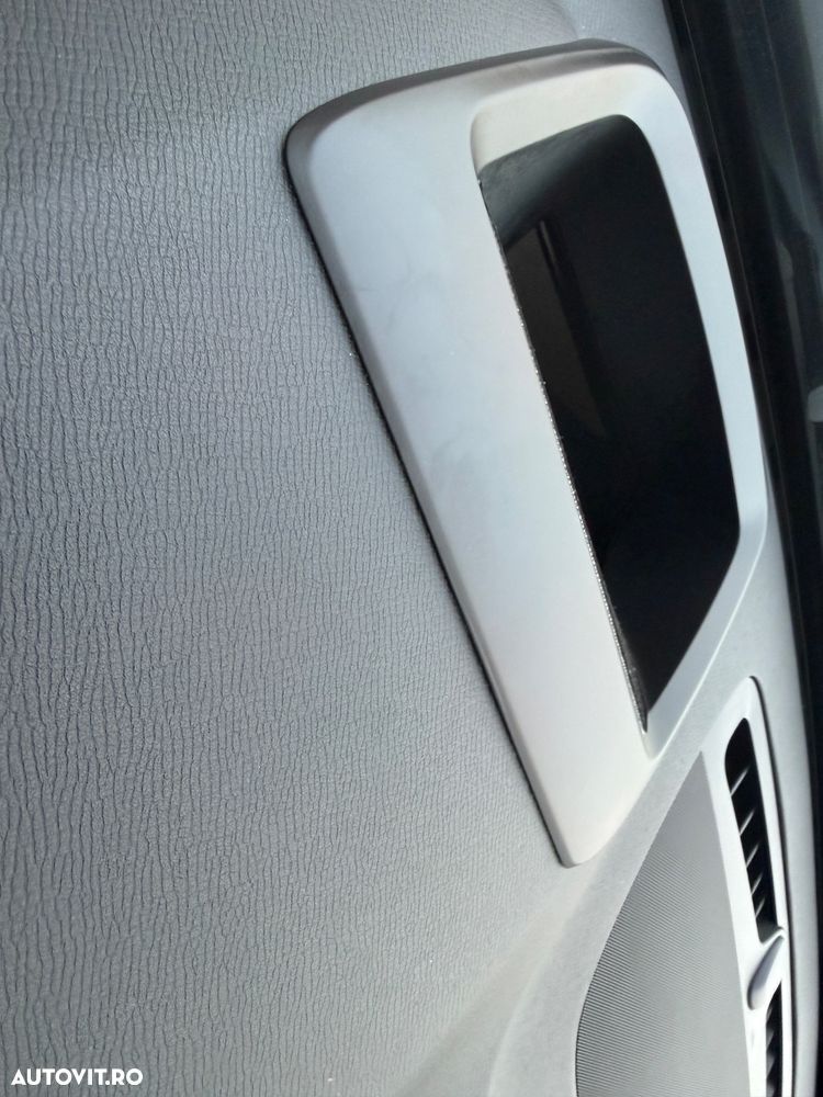 Volvo XC 90 B5 D AWD Geartronic Momentum Pro - 25