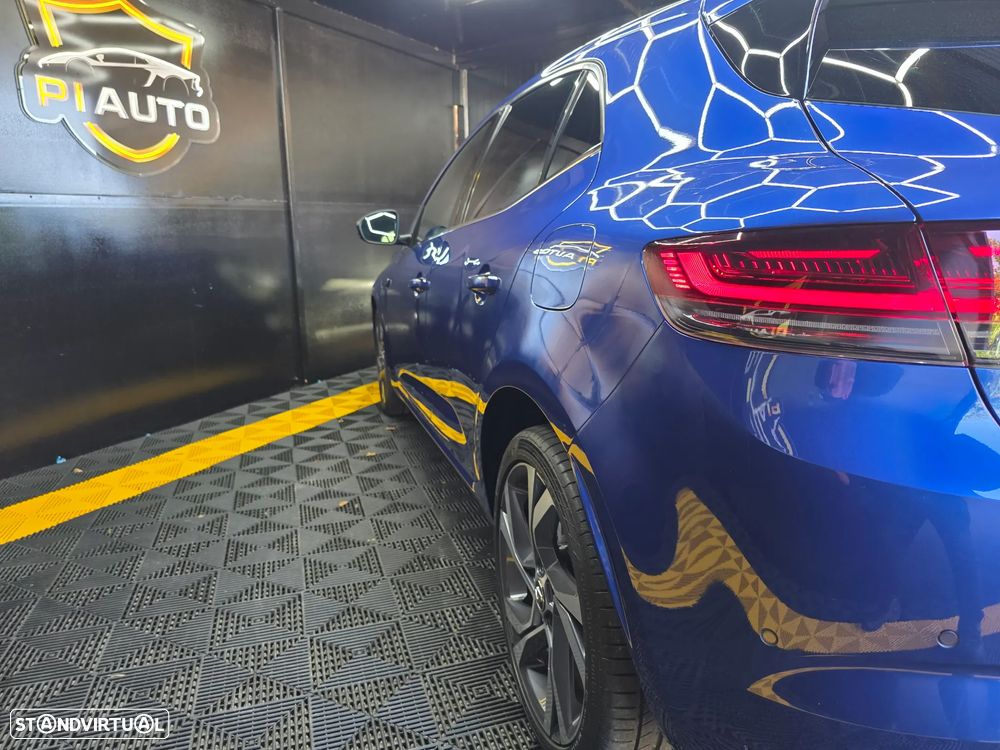 Renault Mégane 1.6 Plug-In R.S. Line - 40