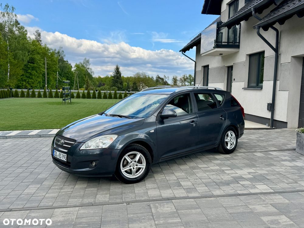 Kia Ceed 1.4 Comfort + - 1
