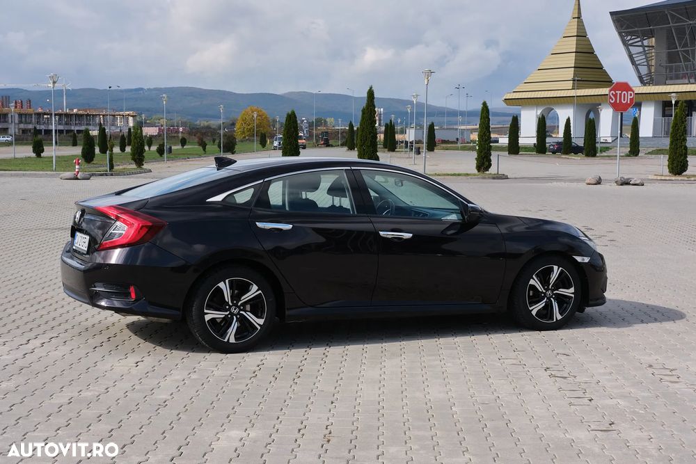 Honda Civic 1.5 VTEC Turbo CVT Prestige - 23