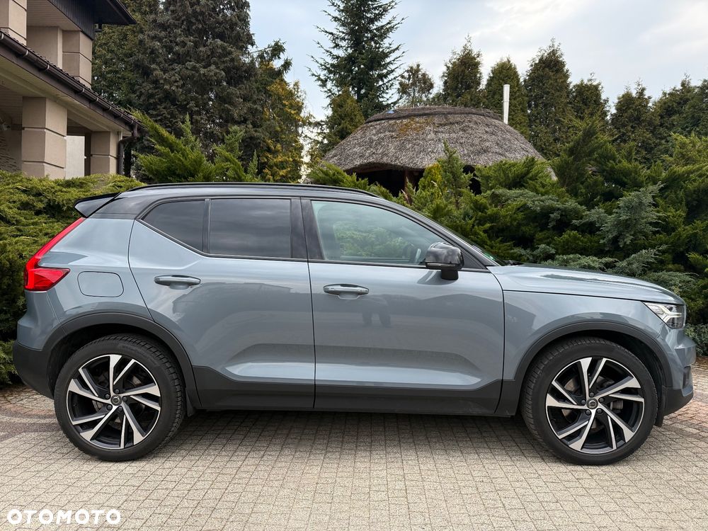 Volvo XC 40 B4 B DKG Ultra Dark - 17