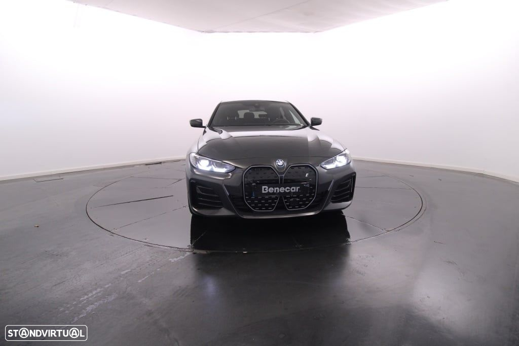 BMW i4 eDrive35 Pack Desportivo M - 12