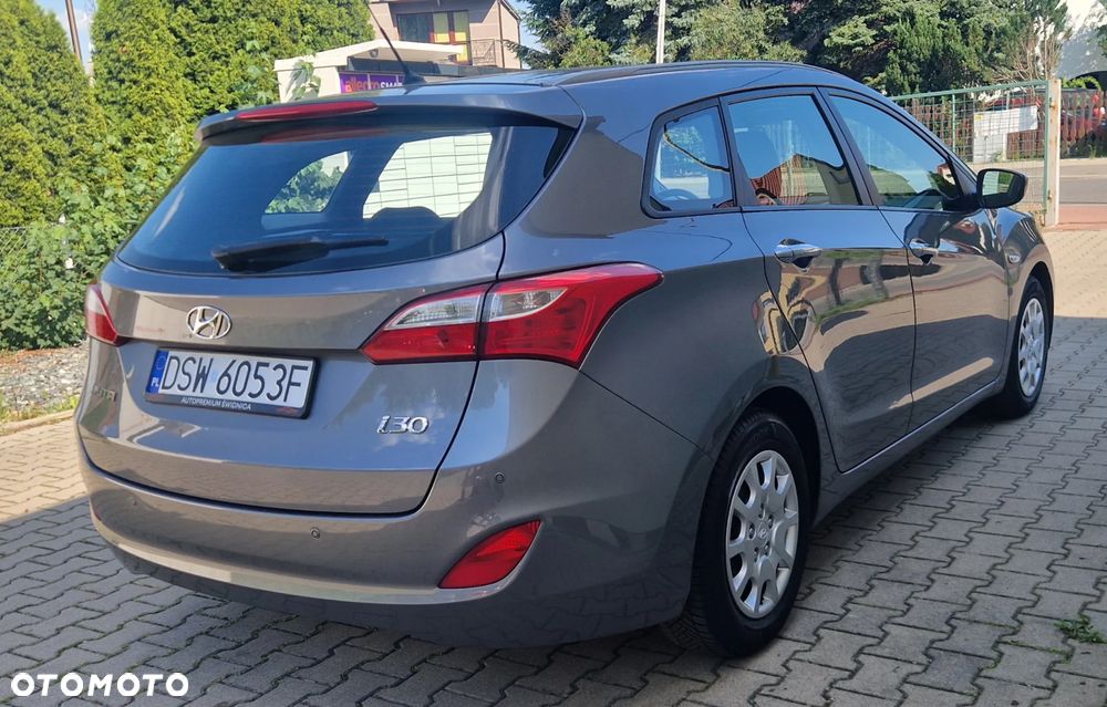 Hyundai i30 1.4 Classic + - 4