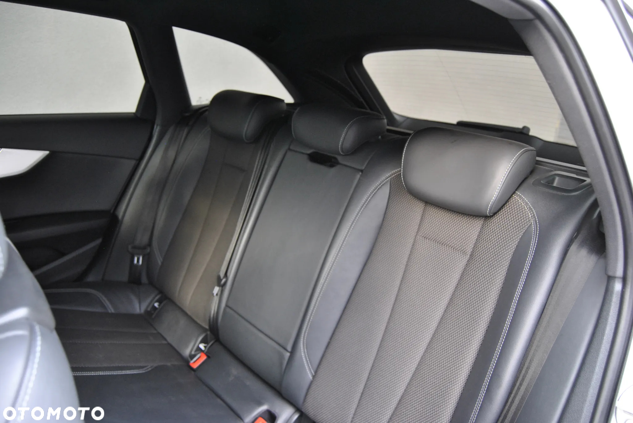 Audi A4 Avant 2.0 TDI ultra S tronic sport - 20