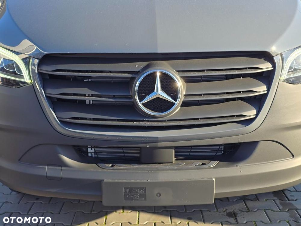 Mercedes-Benz Sprinter 319 CDI Long PRO 9G-Tronic - 20