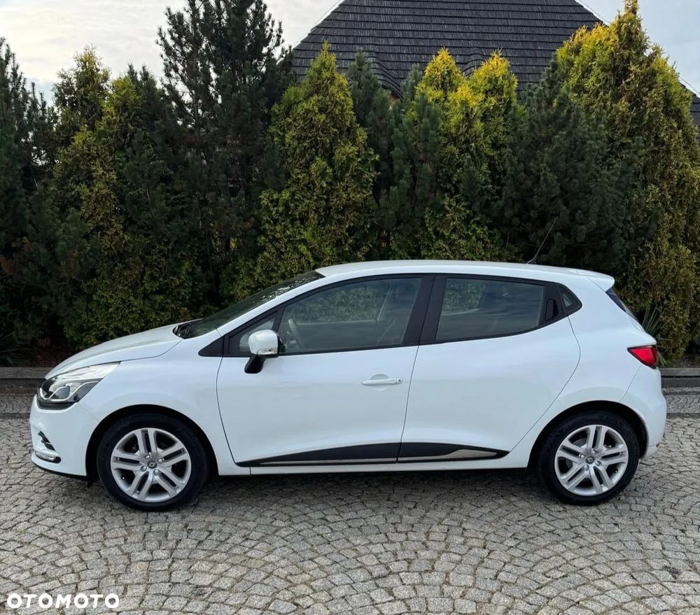 Renault Clio - 6