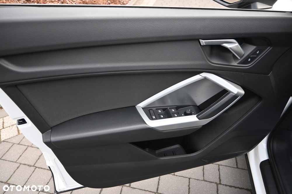 Audi Q3 35 TDI Advanced S tronic - 23