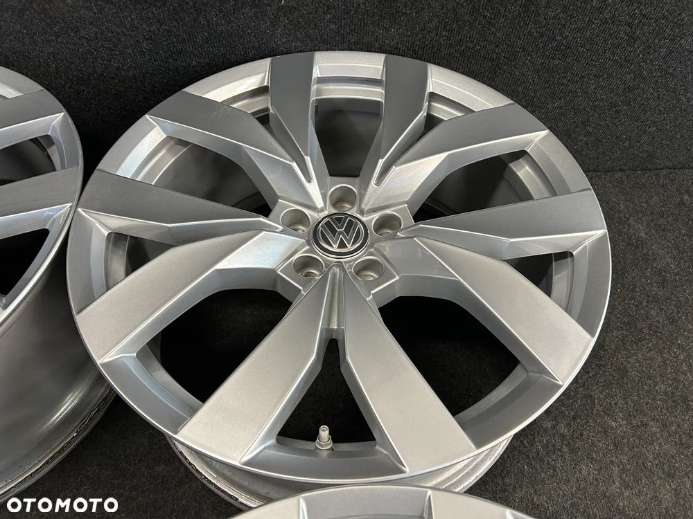 Alufelgi VW Touareg III, Audi Q7 II 20 cali 5x112 4szt. Ładne z czujnikami! - 12