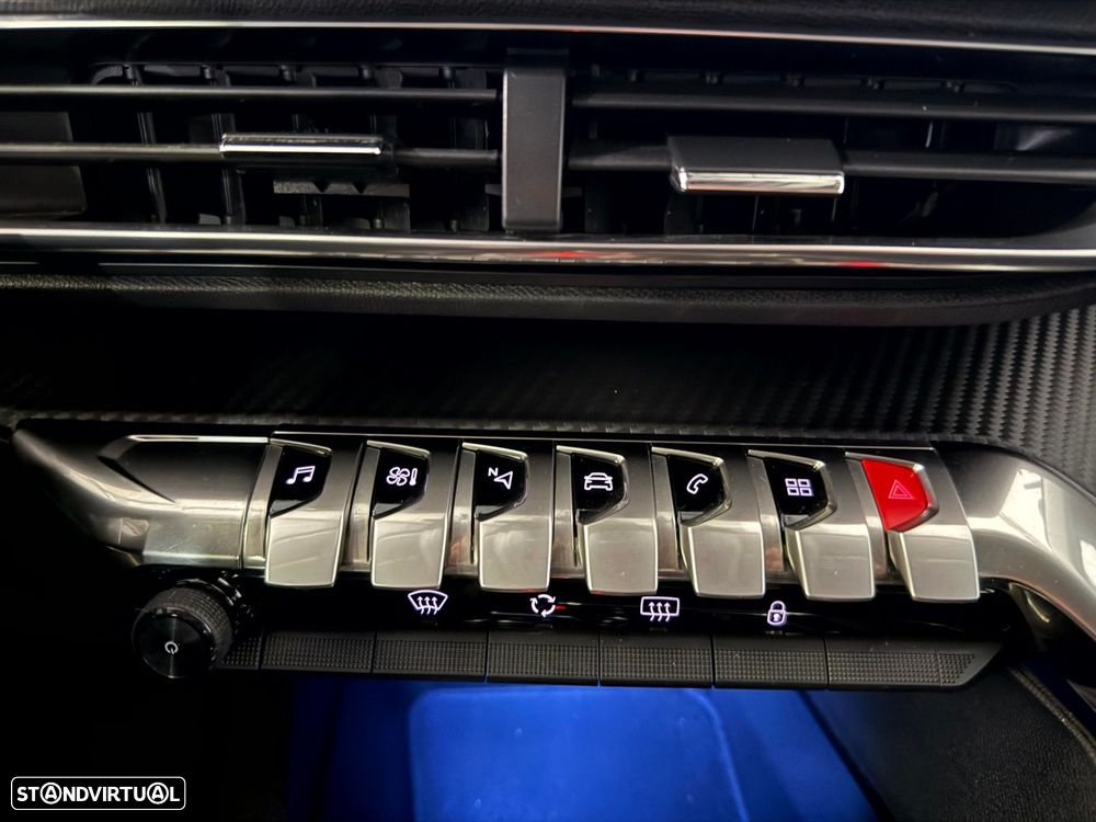 Peugeot 3008 1.5 BlueHDi Allure Pack EAT8 - 28