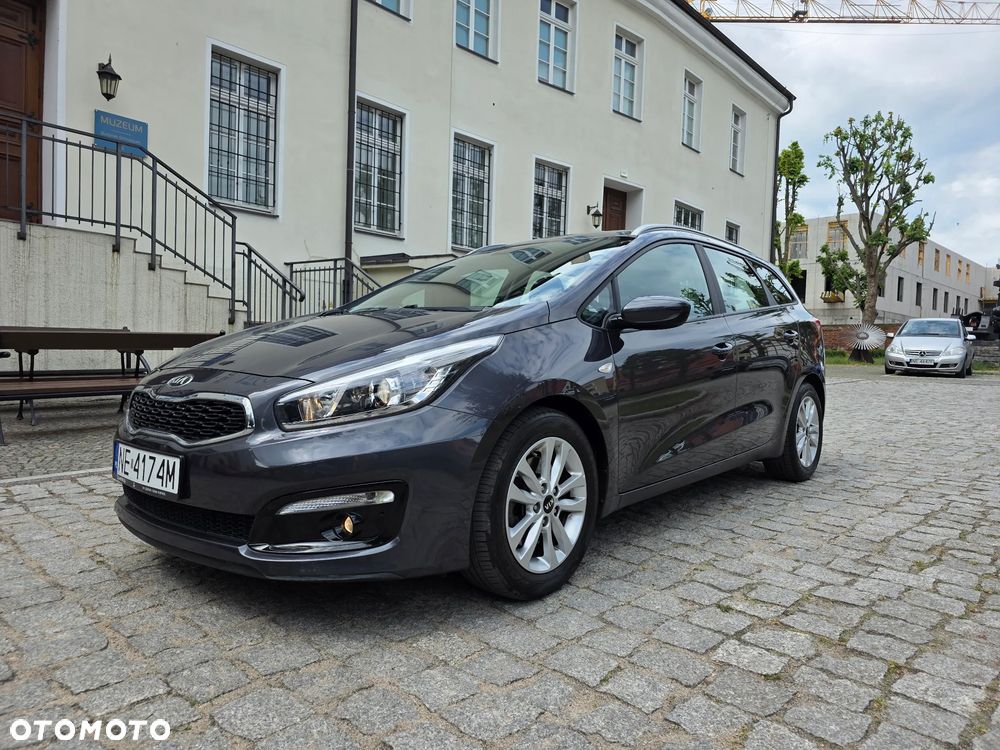 Kia Ceed 1.4 CVVT Dream Team Edition - 3