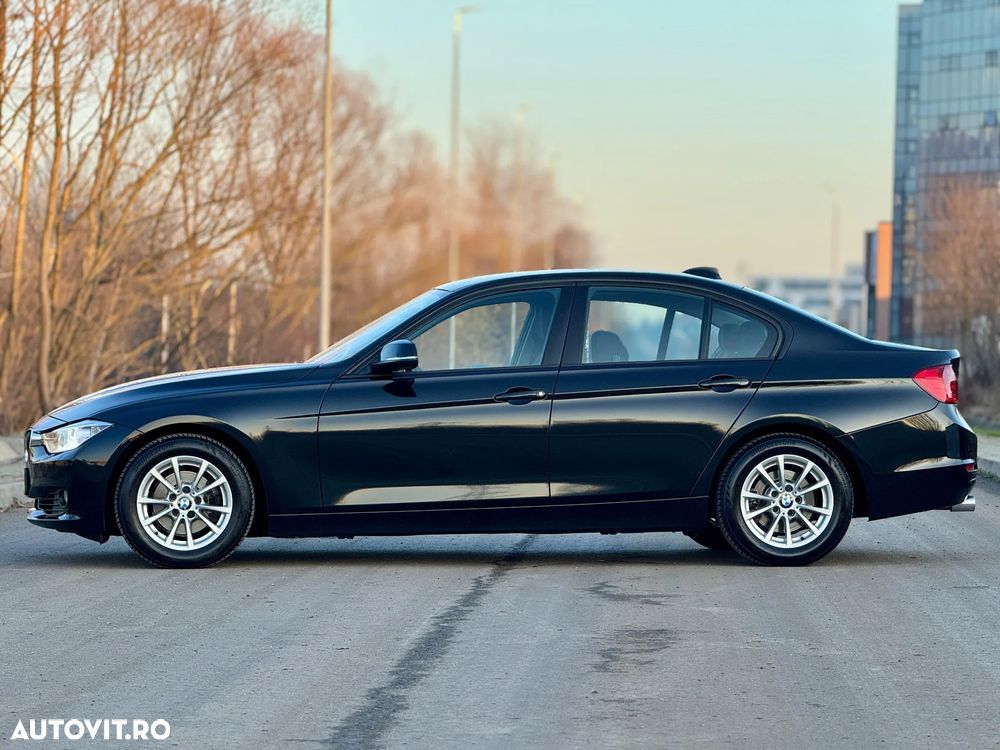 BMW Seria 3 320i Aut. - 20