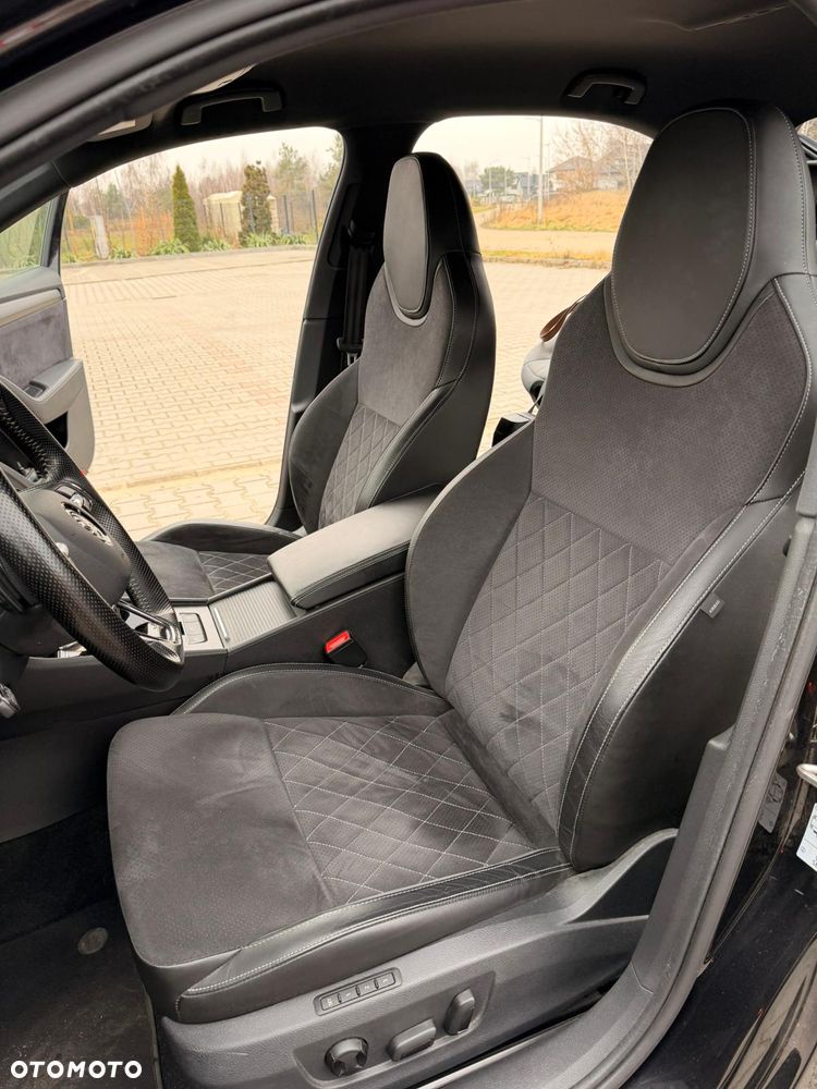 Skoda Superb 2.0 TDI SCR 4x4 Sportline DSG - 18