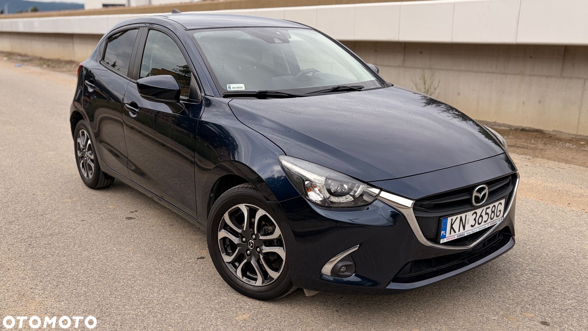 Mazda 2 - 1