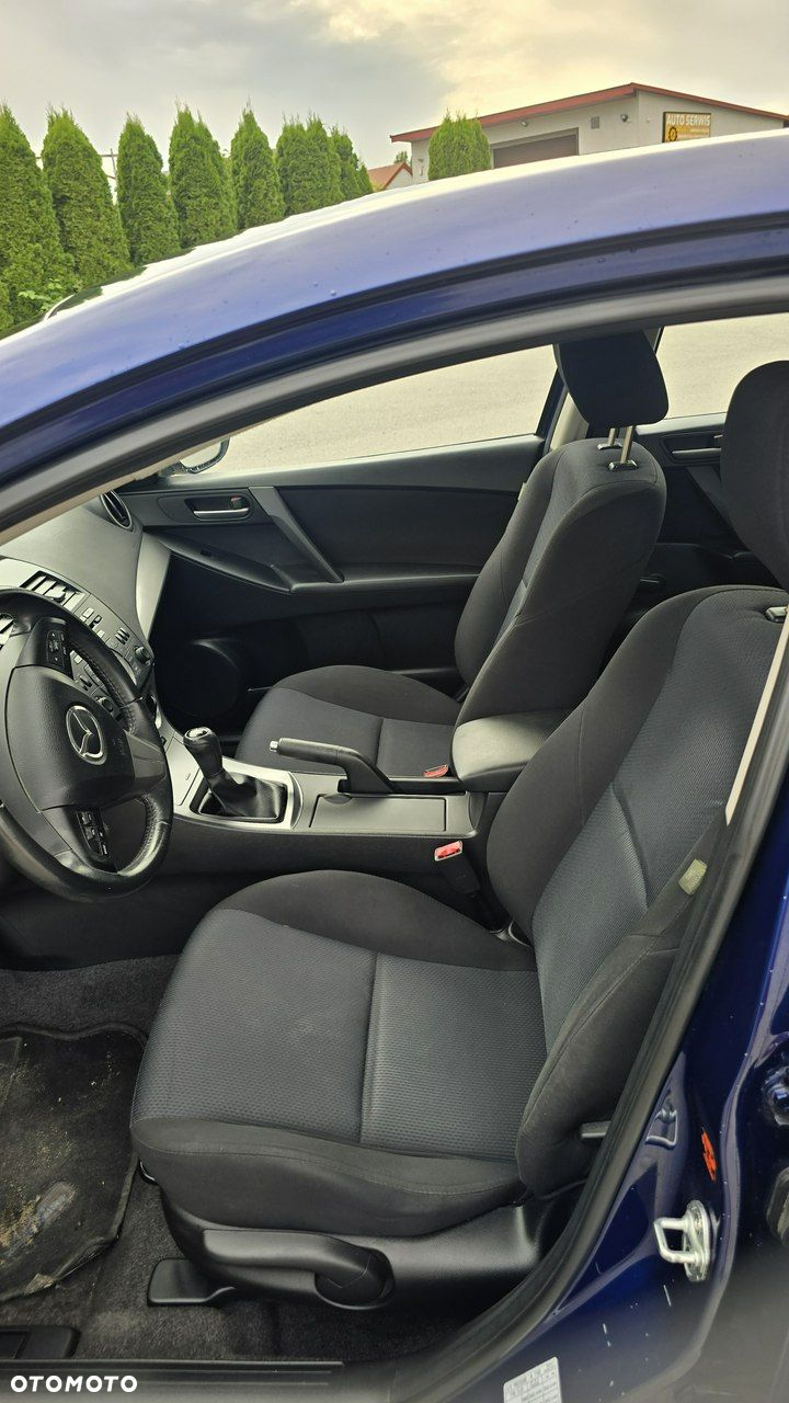 Mazda 3 - 10