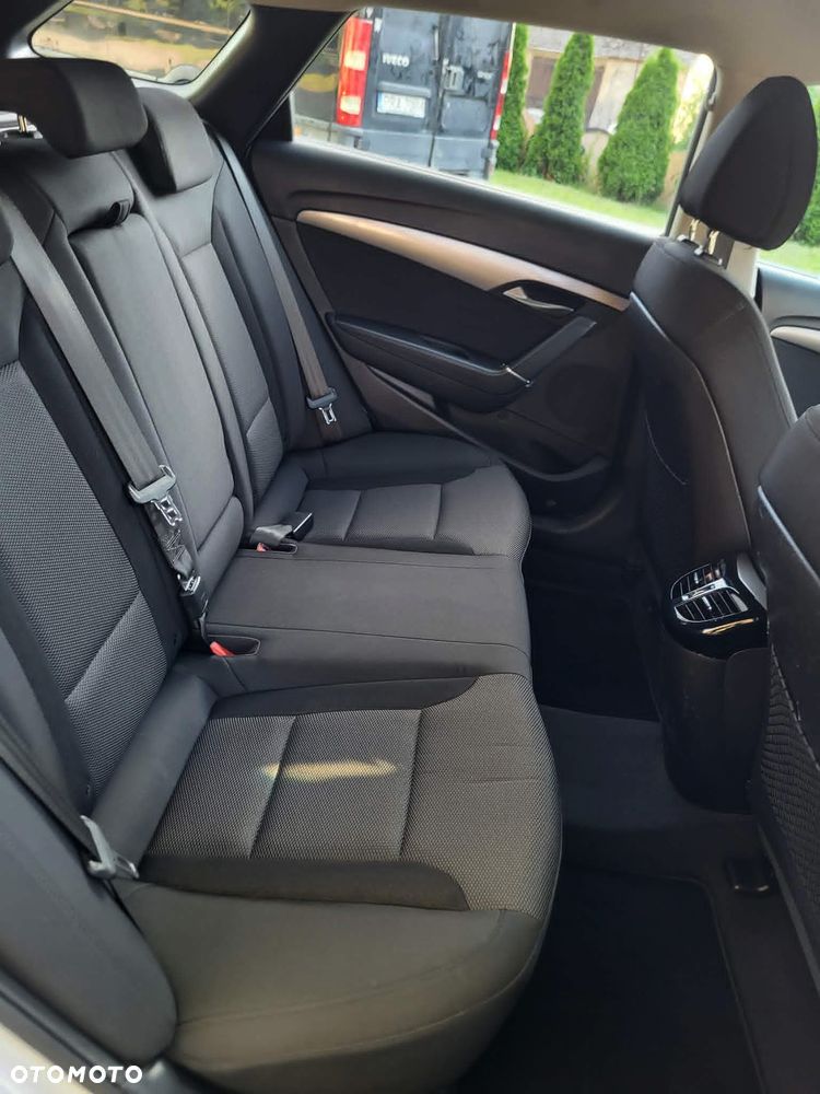 Hyundai i40 Kombi blue 1.6 Classic - 11