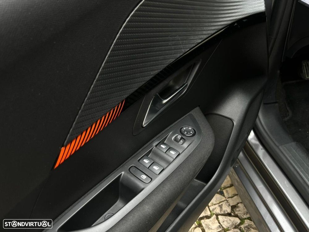 Peugeot 208 1.2 PureTech Active - 19