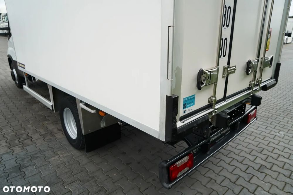 Iveco DAILY 72-180 / CHŁODNIA / CARRIER XARIOS 500 / BLIŹNIAK / EURO 6 - 18