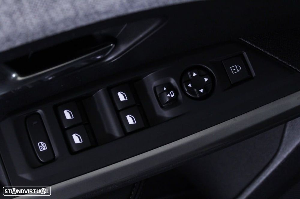 Peugeot 3008 1.2 Hybrid Allure e-DCS6 - 21