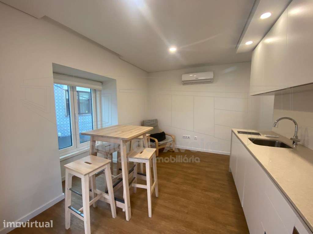 Apartamento T1 ARRENDAMENTO PRAÇA DO PEIXE - AVEIRO - Grande imagem: 2/12