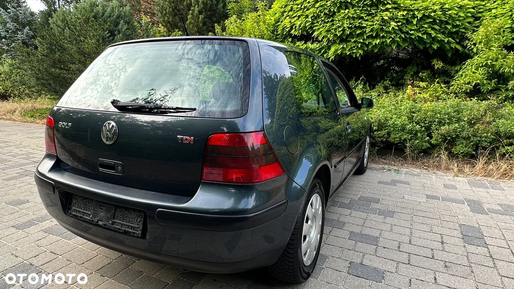 Volkswagen Golf - 18