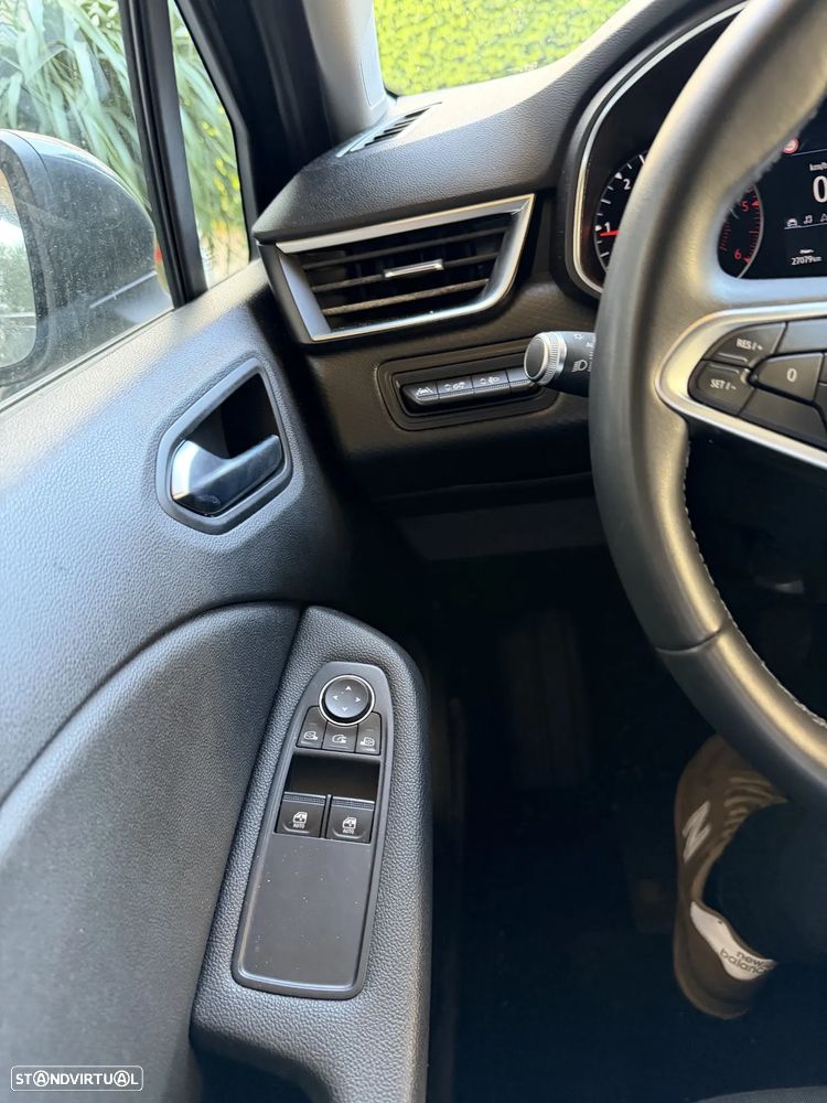 Renault Clio BLUE dCi 85 BUSINESS EDITION - 13