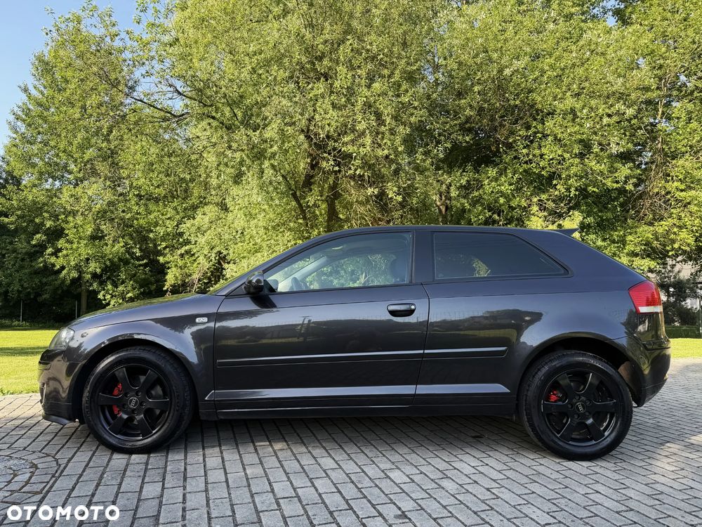 Audi A3 3-drzwiowe 1.6 FSI Ambition - 7