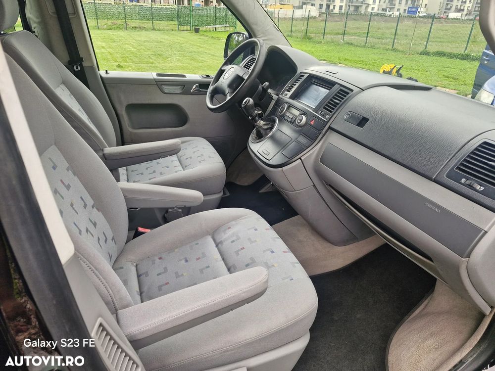Volkswagen Multivan - 7