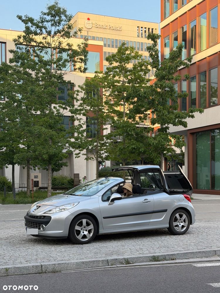 Peugeot 207 CC - 11
