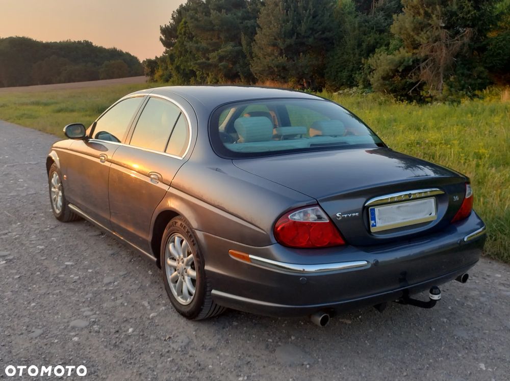 Jaguar S-Type 3.0 V6 Executive - 6