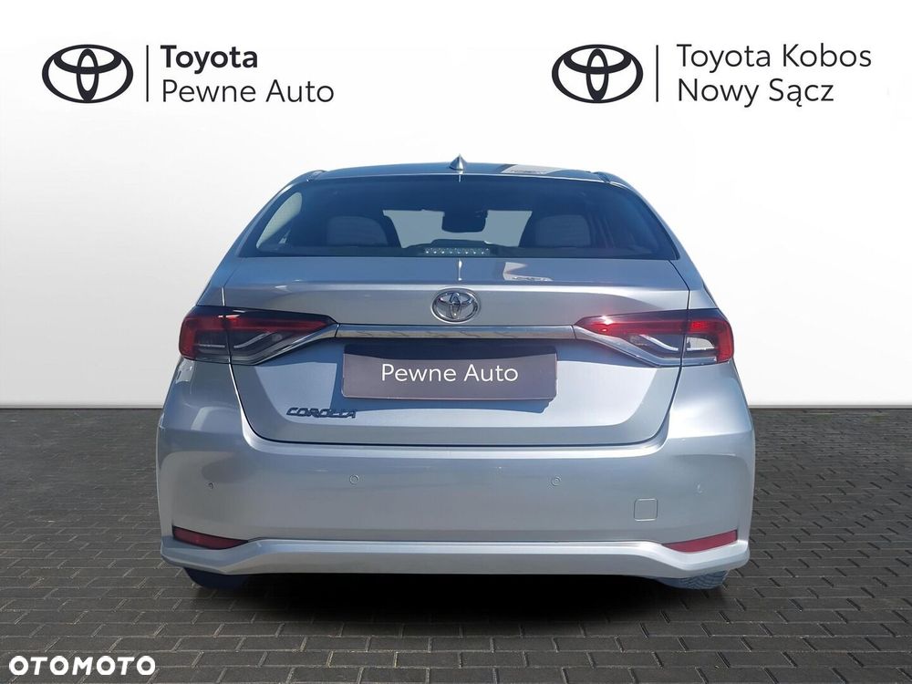 Toyota Corolla - 4