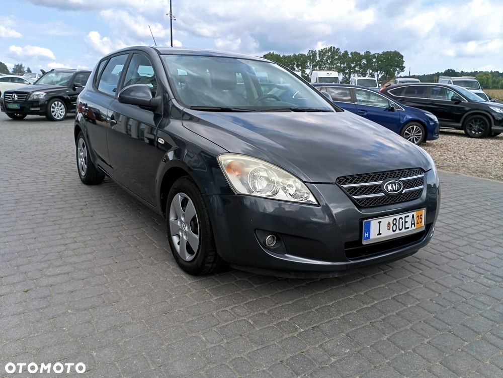 Kia Ceed 1.4 CVVT Attract - 9
