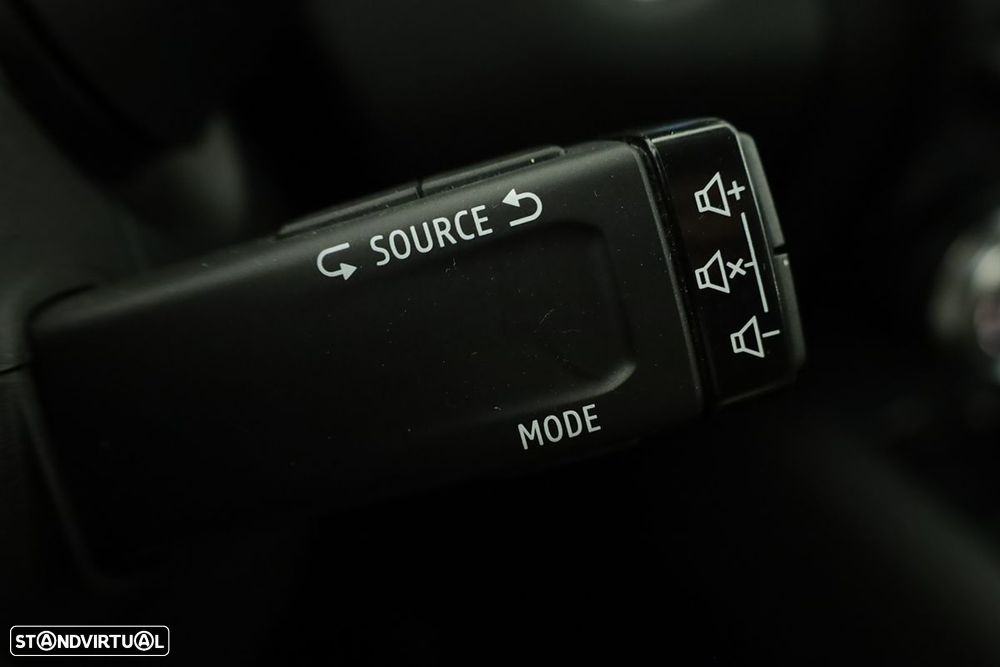 Renault Captur 1.6 E-Tech Plug-In Intens - 19