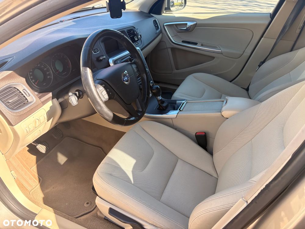 Volvo S60 D3 - 15