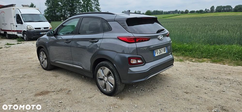 Hyundai Kona - 3