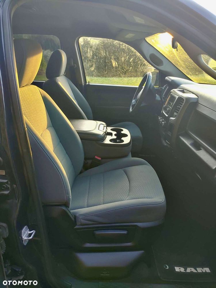 Dodge RAM - 30