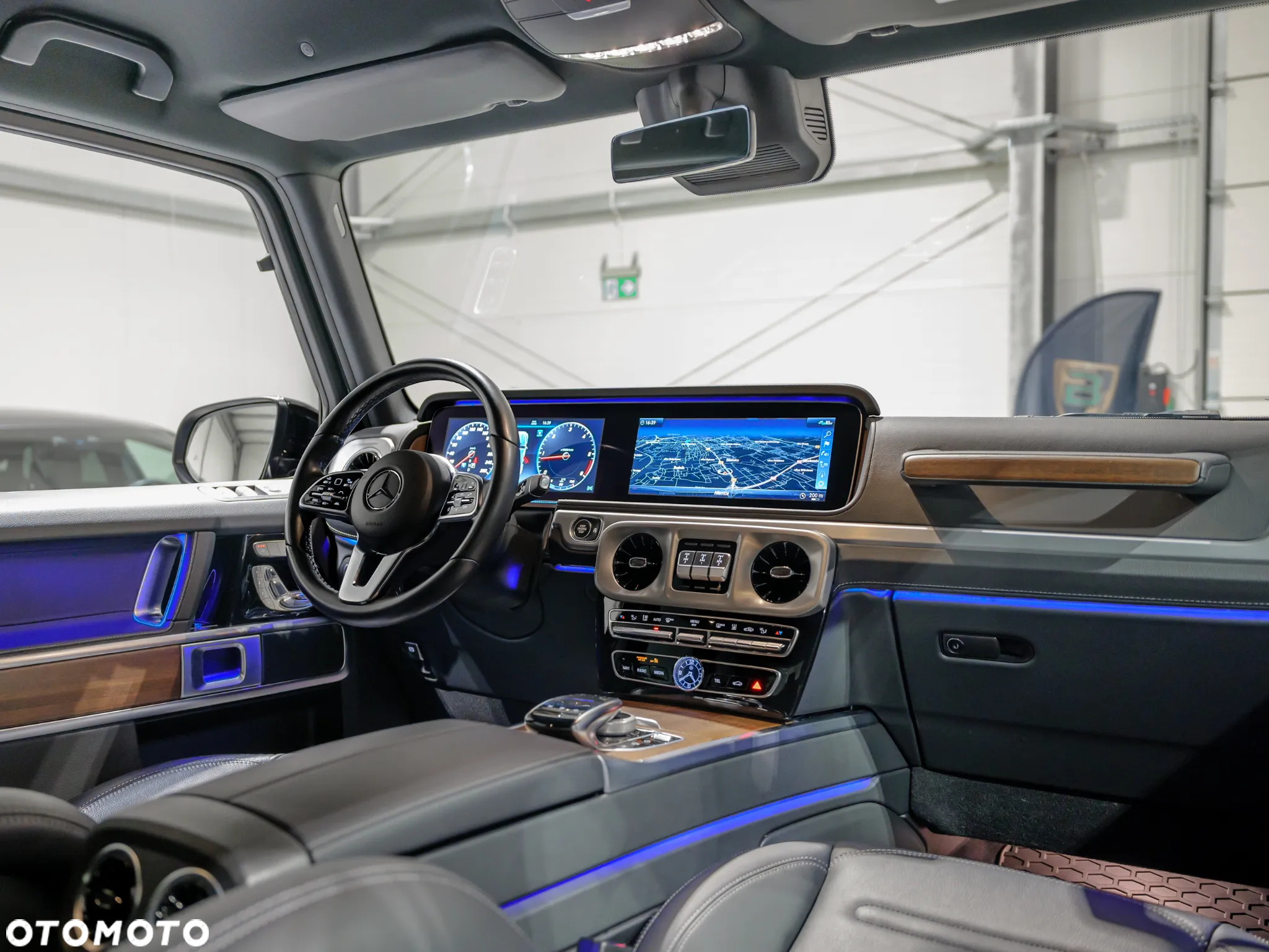 Mercedes-Benz Klasa G 400 d - 24