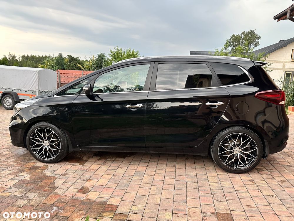 Kia Carens 1.7 CRDi L - 4
