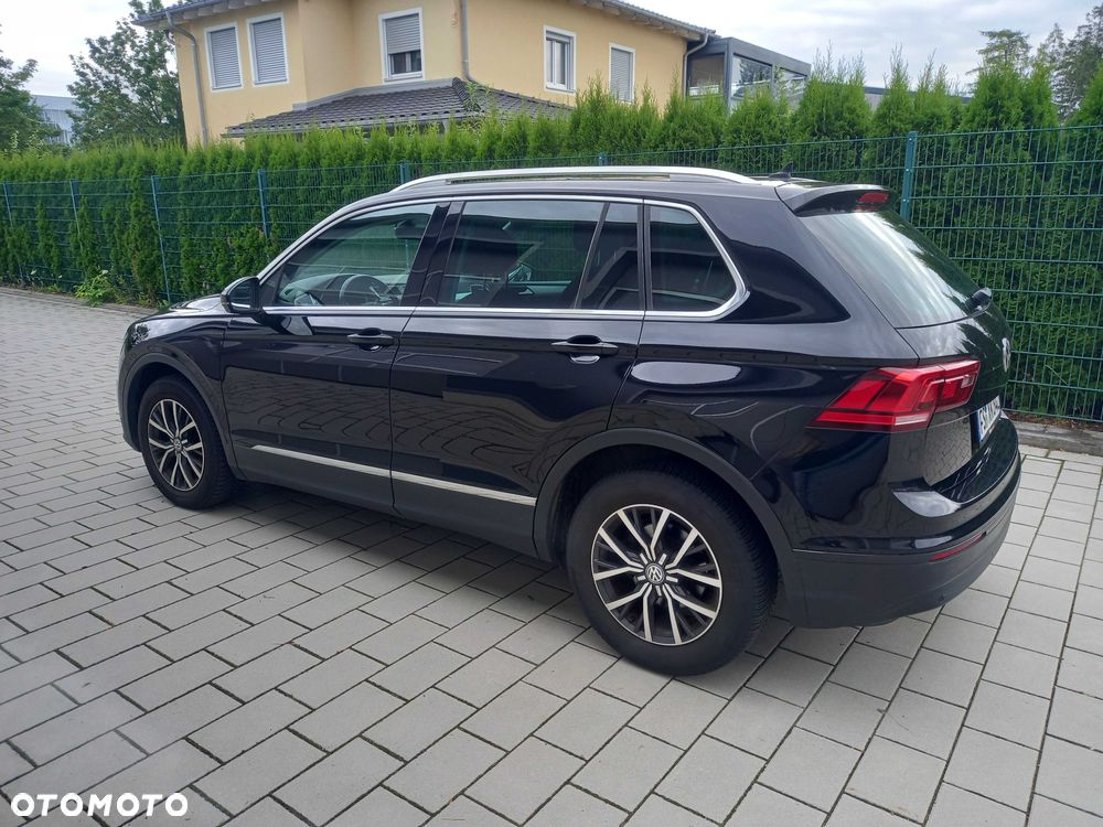 Volkswagen Tiguan - 2