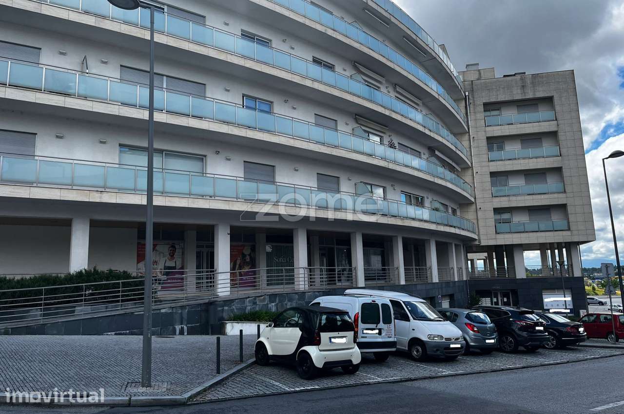 Excelente Loja Comercial – Quinta da Alagoa I com 81,5 m² de área ú... - Grande imagem: 5/15