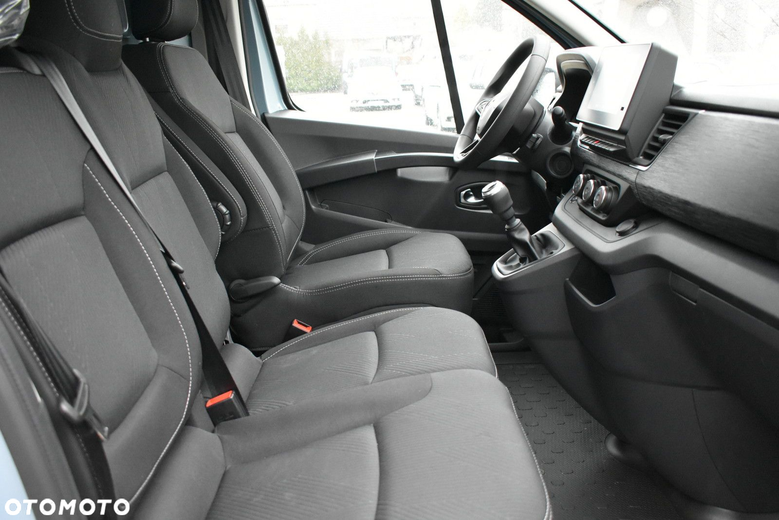 Renault Trafic - 12