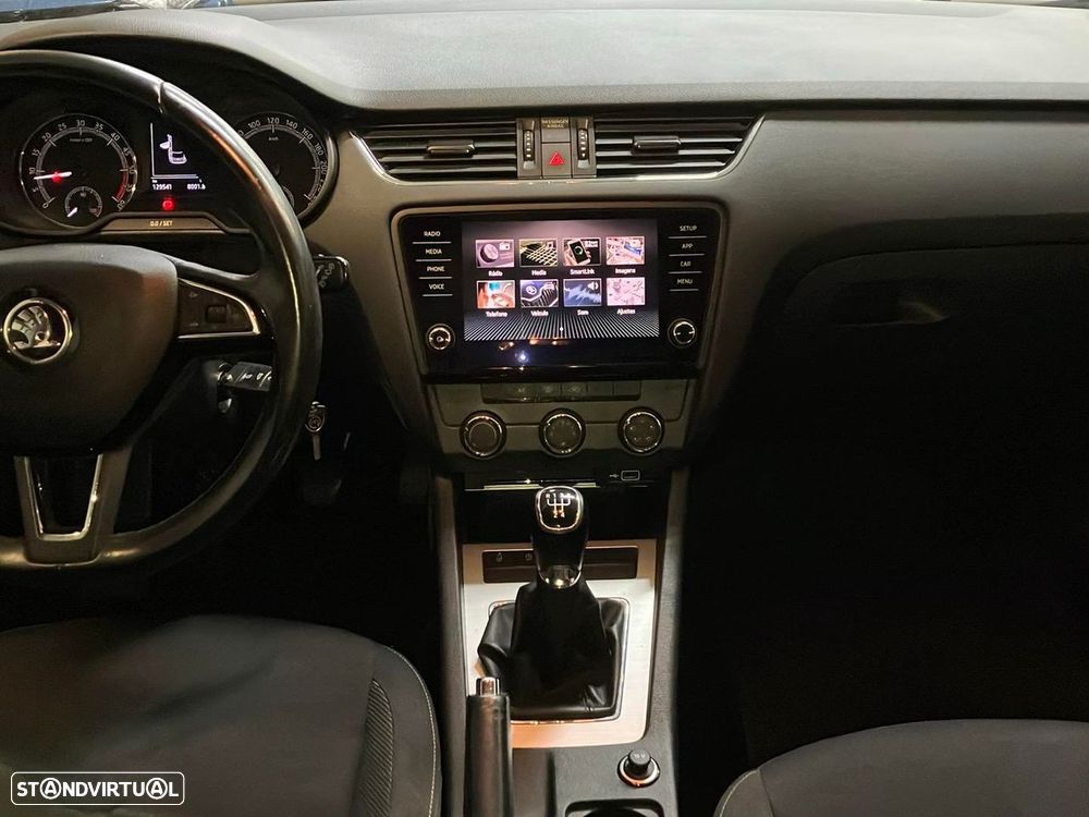 Skoda Octavia 1.6 TDI Active - 10