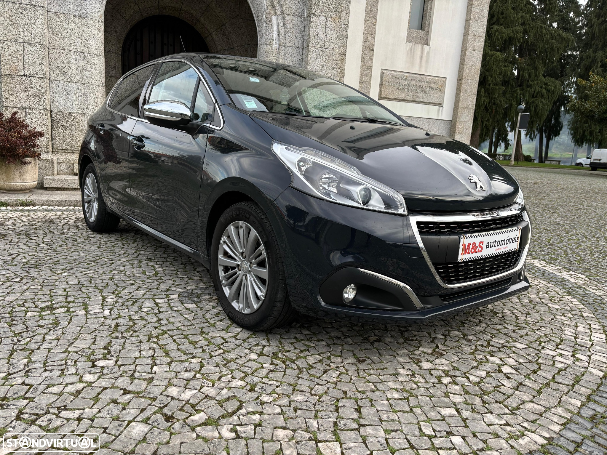 Peugeot 208 PureTech 110 Stop & Start Allure - 5
