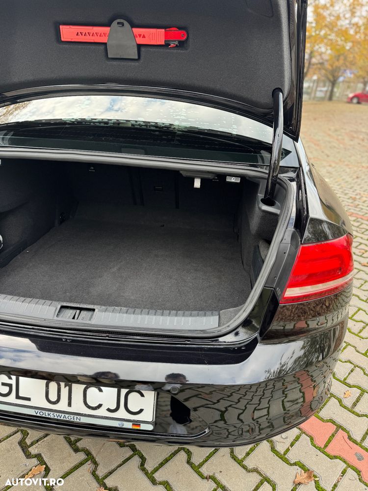 Volkswagen Passat 1.6 TDI (BlueMotion Technology) DSG Comfortline - 9