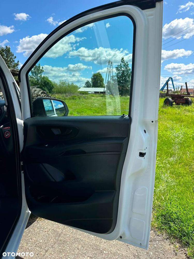Mercedes-Benz VITO 2.1 diesel 190kM automat, WERSJA LONG L2H1, GWARANTOWANY PRZEBIEG! 2015 rok, ALUFELGI, CZUJNIKI PRKOWANIA, BEZWYPADKOWY! - 36