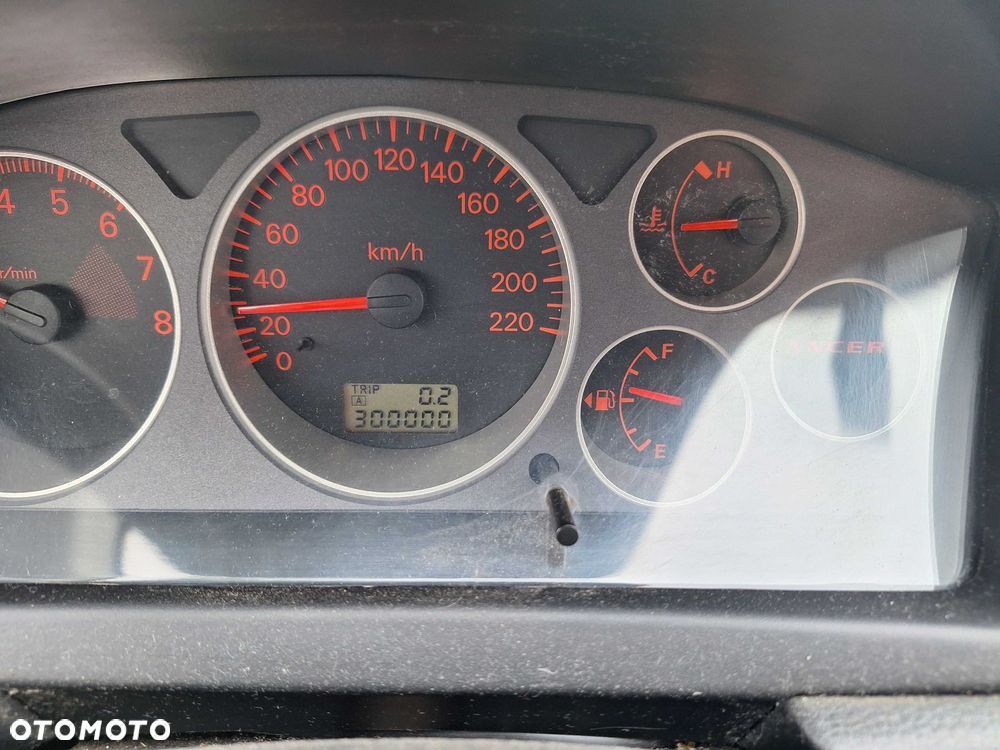 Mitsubishi Lancer - 3