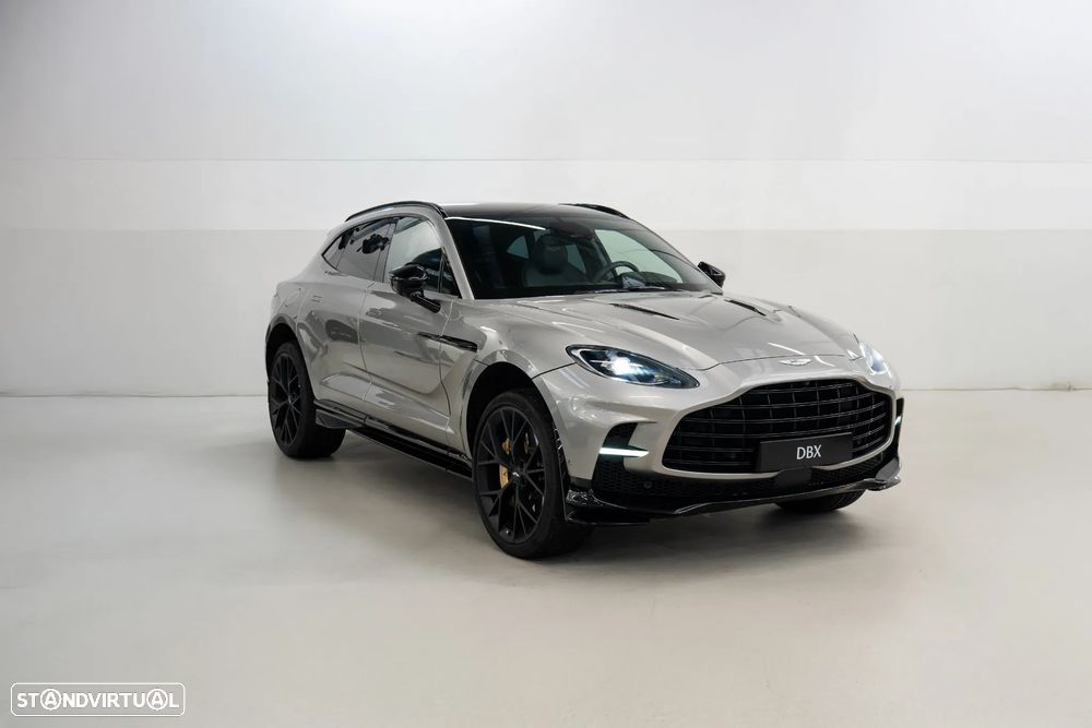 Aston Martin DBX 707 - 5