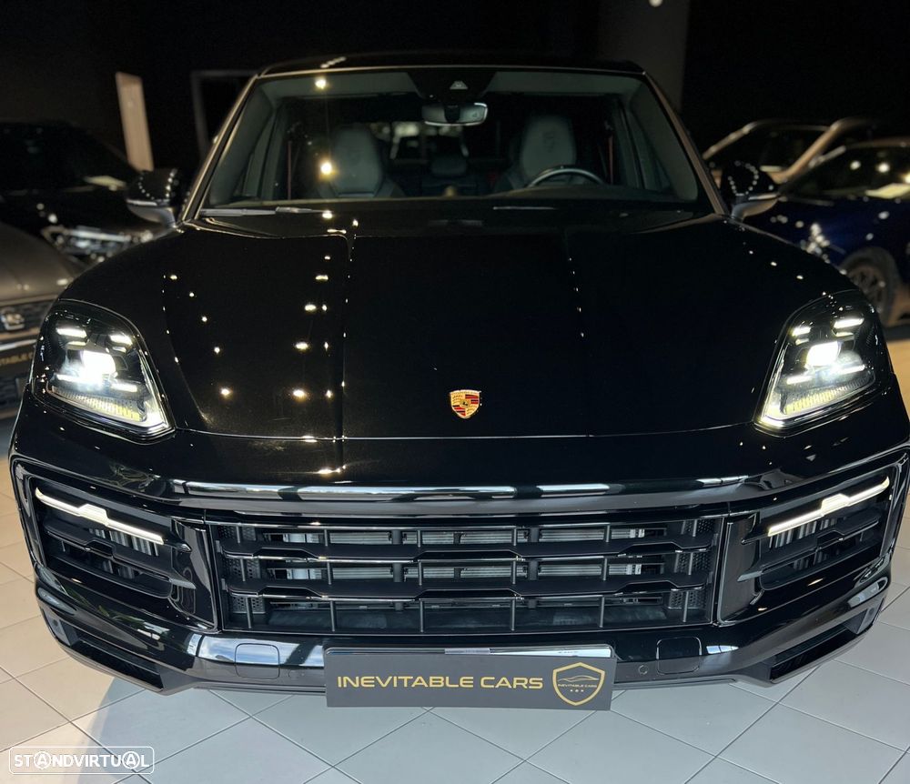 Porsche Cayenne Coupé E-Hybrid - 3